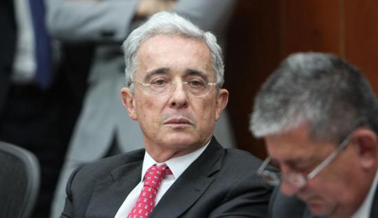 Uribe, la poderosa figura de la política colombiana, se enfrenta a la cárcel