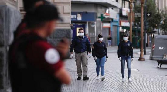 Argentina anuncia un subsidio a las familias vulnerables de los fallecidos por coronavirus