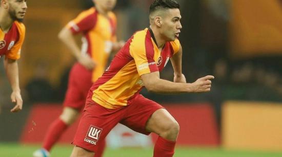 Radamel Falcao se queda en el Galatasaray tras aceptar reducción salarial