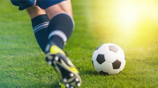 13 casos de Covid-19 en un club de fútbol obliga a posponer otro partido de la Liga de Marruecos
