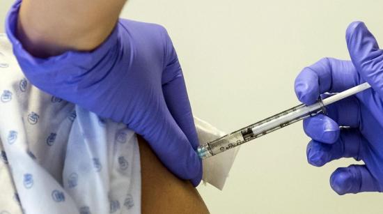 En 10 minutos se inscriben 3.000 voluntarios para pruebas de vacunas en Perú