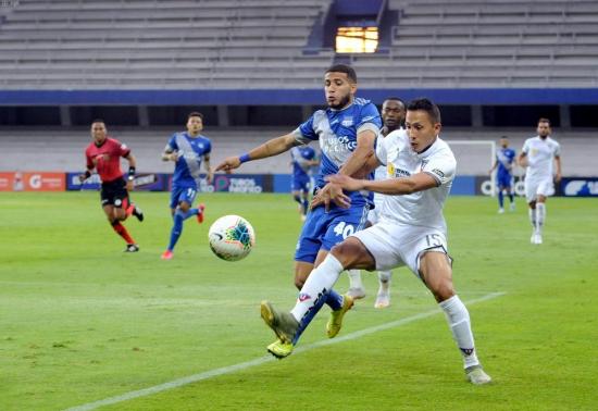 Emelec y Liga de Quito empatan 1-1 en el estadio Capwell