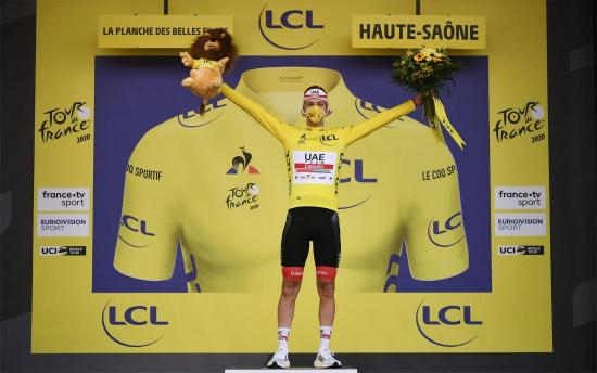Tadej Pogacar ganó la crono y es el virtual campeón del Tour de Francia