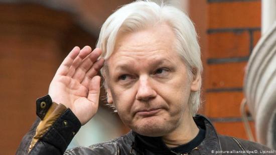 El psiquiatra de la defensa de Assange alerta de que presenta una depresión severa y comportamientos suicidas