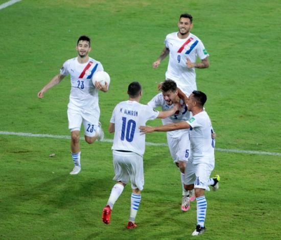 Paraguay consigue una ajustada victoria en su visita a Venezuela [1-0]
