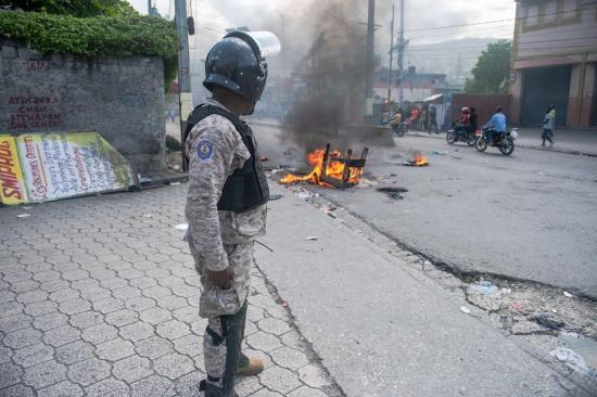 Al menos un muerto en manifestaciones de la oposición contra presidente Haití