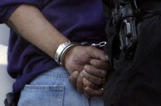 En Chone un hombre fue detenido tras ser acusado de abusar sexualmente de una menor