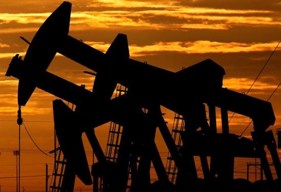 El petróleo de Texas abre con un desplome del 4,68 % hasta 37,72 dólares