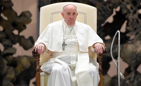 El papa condena el atentado de Niza y llama a la fraternidad