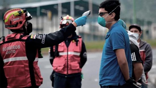 Ecuador suma 996 nuevos casos positivos de covid-19 en las últimas 24 horas