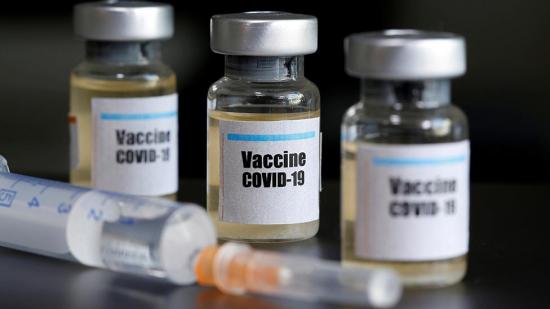 La vacuna de Oxford tiene una alta eficacia y será más fácil de distribuir