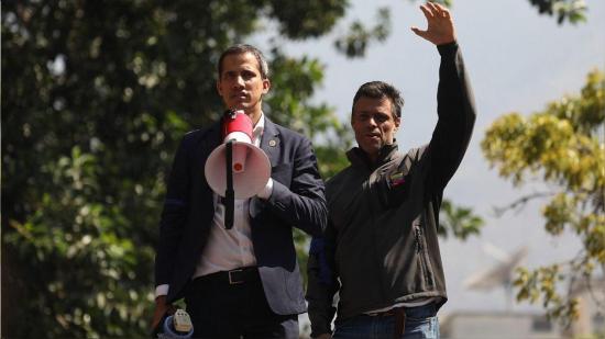 Guaidó y López denuncian 'el fraude electoral' del domingo en Venezuela