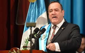 Presidente de Guatemala cierra una entidad criticada por duplicar funciones