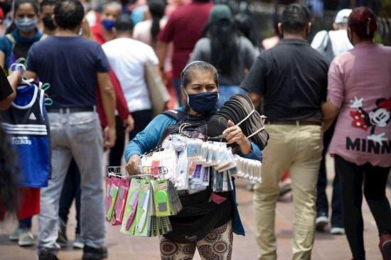 HRW: La pandemia ha agravado el riesgo de caer en la pobreza en Ecuador