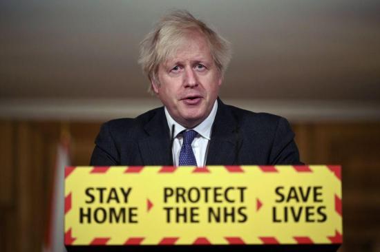 Johnson dice que variante británica del coronavirus parece ser más mortífera