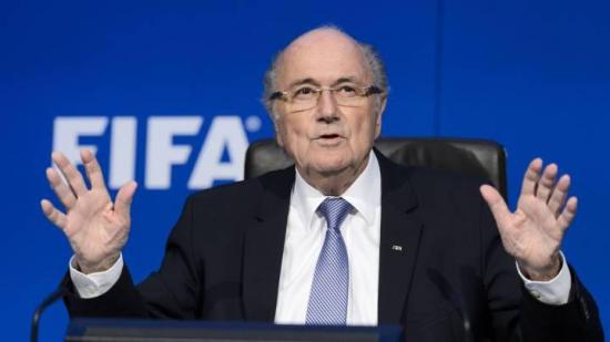 El expresidente de la FIFA Joseph Blatter abandona la UCI tras una semana en coma por una operación de corazón