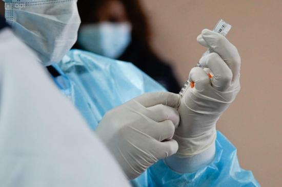 Gobierno de Ecuador refuerza control en suministro de vacunas contra Covid-19