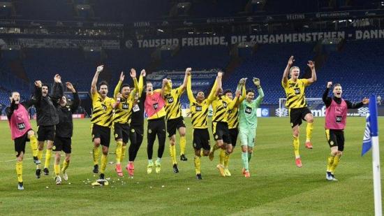 El Borussia Dortmund se disculpa después de que sus aficionados incumpliesen el protocolo anti-COVID